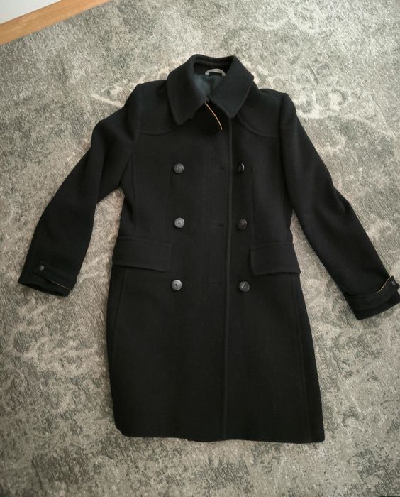 Casaco da Stefanel em excelente estado, de grande qualidade.Veste M.