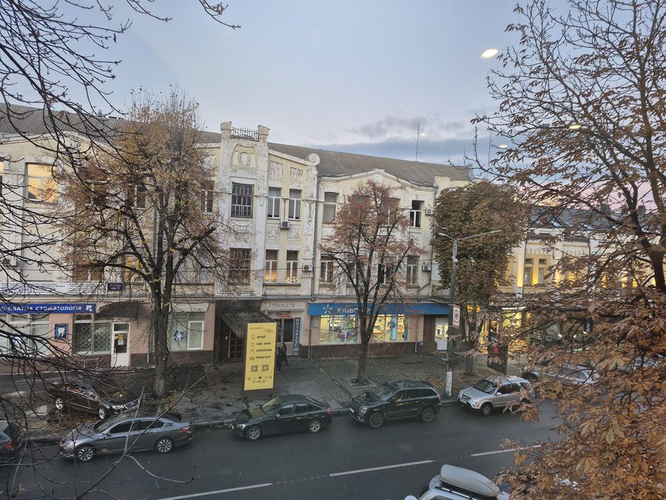 Подобово 1 кімнатна квартира в центрі міста