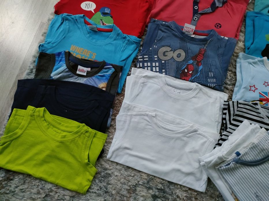 Koszulki, bluzki, podkoszulki