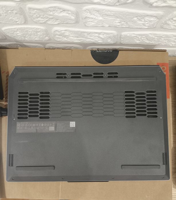 Lenovo Loq 15IAX9 Luna Grey