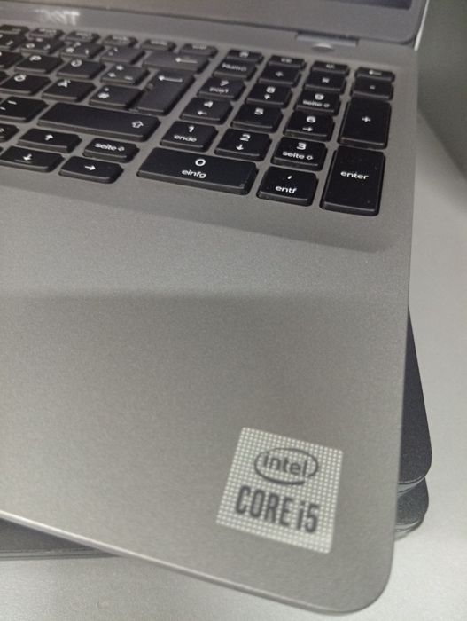 Уцінка не комплект Ноутбук Dell Latitude 5501 ,5511