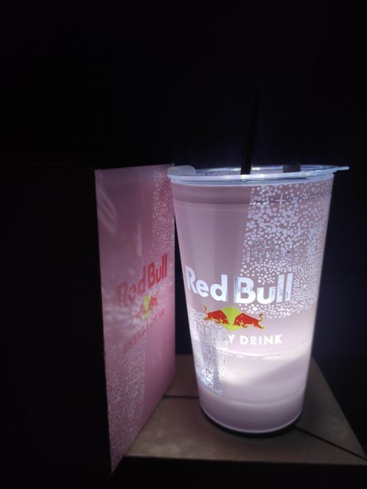Kubek Red Bull różowy