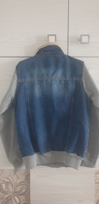 Куртка джинсова спортивна