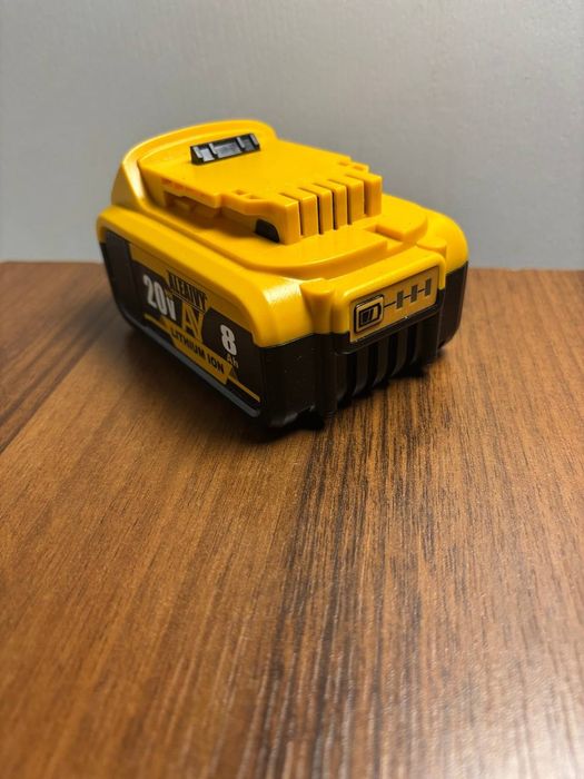 Mocna bateria akumulator zamiennik deWalt  8Ah 20V DeWalt DCB200