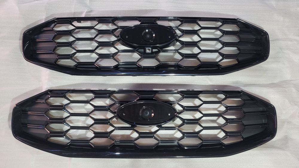 Решітка радіатора Ford Escape 2023 2024 2025