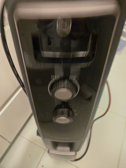 Aquecedor a óleo semi novo