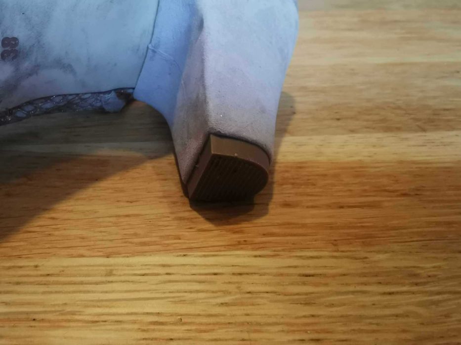 Czółenka buty ślubne Fejkiel rozm 38 wysokość obcasa 7 cm