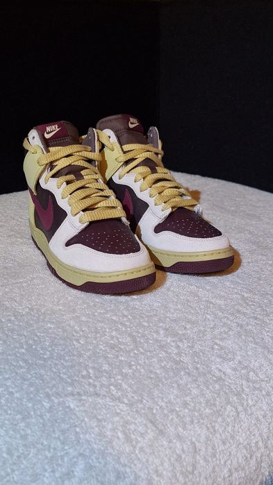 Кросівки WMNS NIKE DUNK High 1985 US8.5  eu40 FD0794 700