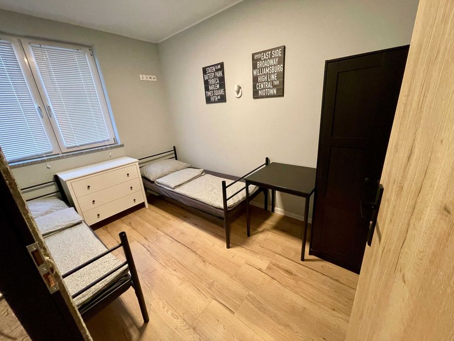 Pokoje / mieszkanie  do wynajeci