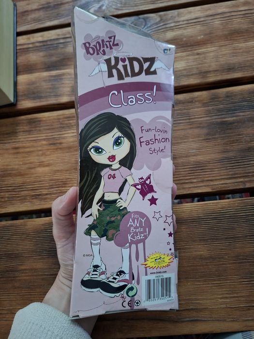Bratz kidz Jade Cloe набір одягу та аксесуарів ціна за 1 шт
