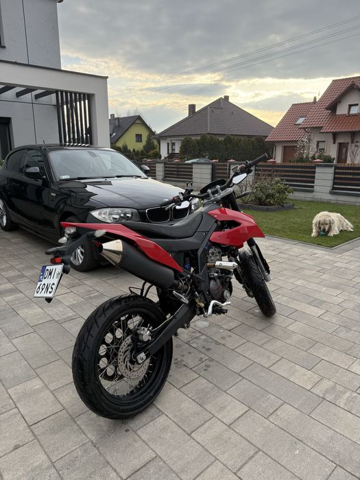Malaguti xsm 125 aprilia sx 125