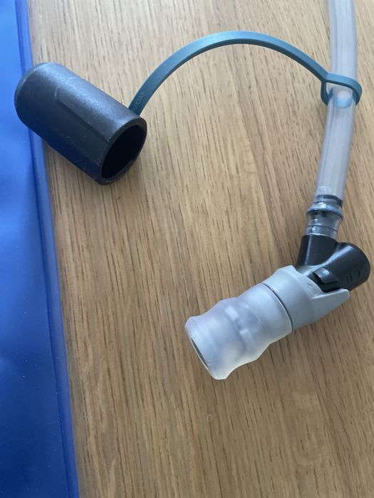 Bukłak Decathlon waterbladder camelbak 2L