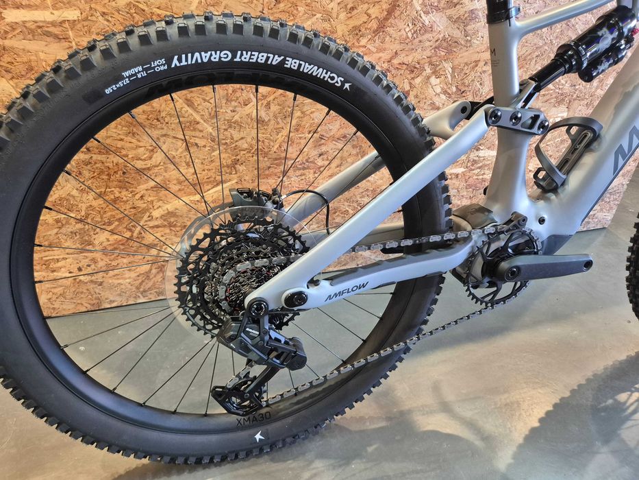 Bicicleta Enduro Eléctrica e-bike AMFLOW PR Carbon Pro 2027