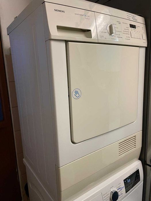 Máquina de secar roupa com pouca utilização