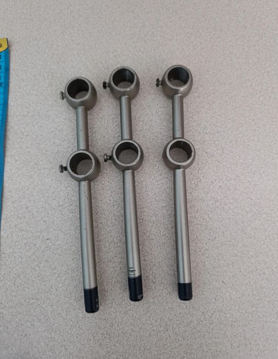 3 x wspornik do karnisza Ikea