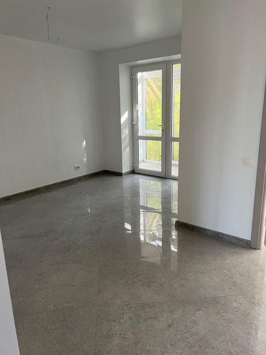 Приміщення під комерційну діяльність.