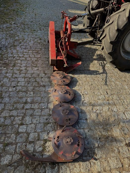 Tenho todo tipo de alfaias agricolas para venda
