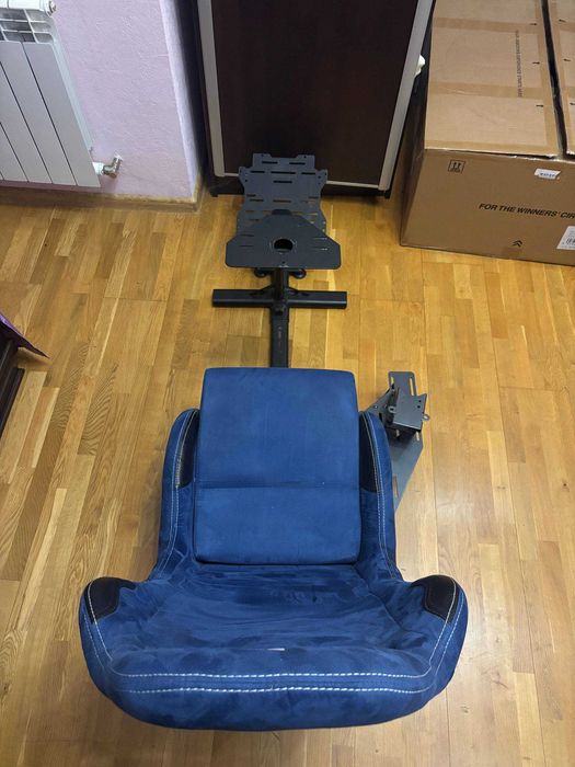 Playseat Evolution - Playstation + кріплення під КПП