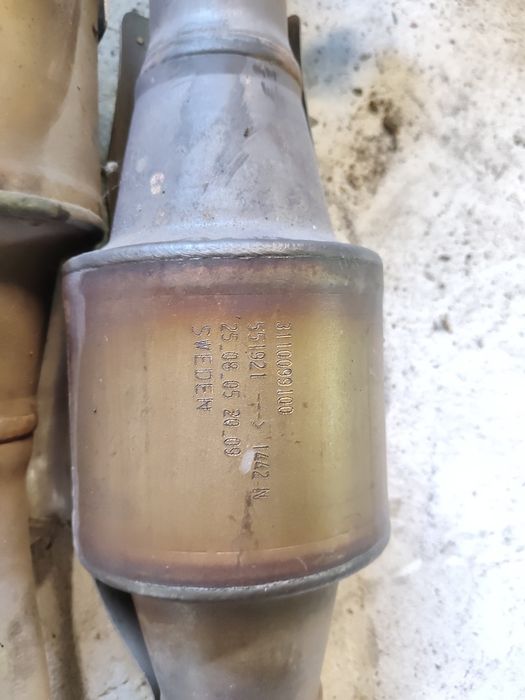 Katalizator Volvo 3.2 Benzyna S80 XC90 XC70 3110099100 SWEDEN