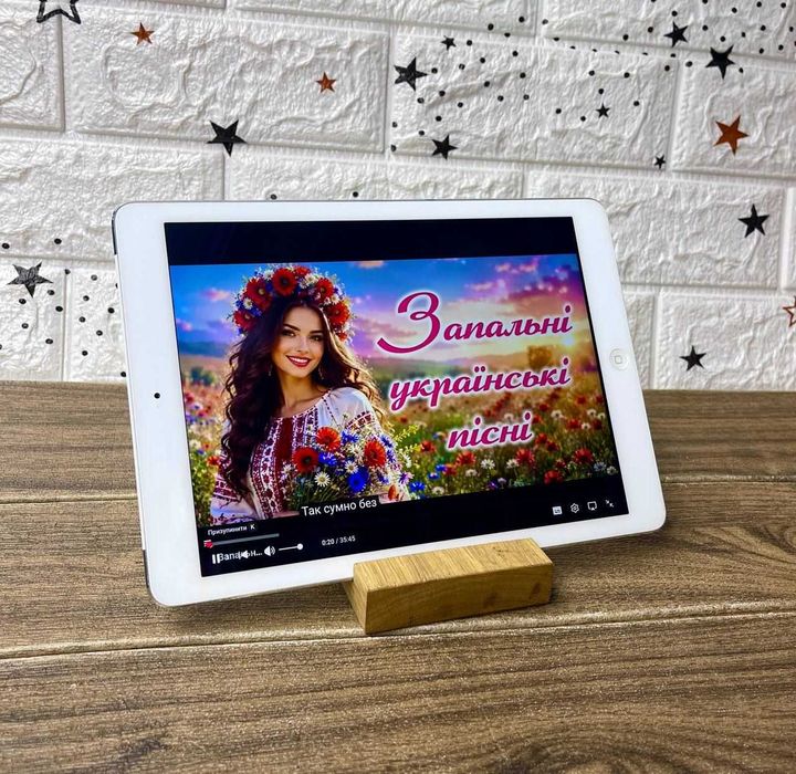 Планшет Apple iPad Air 128 ГБ