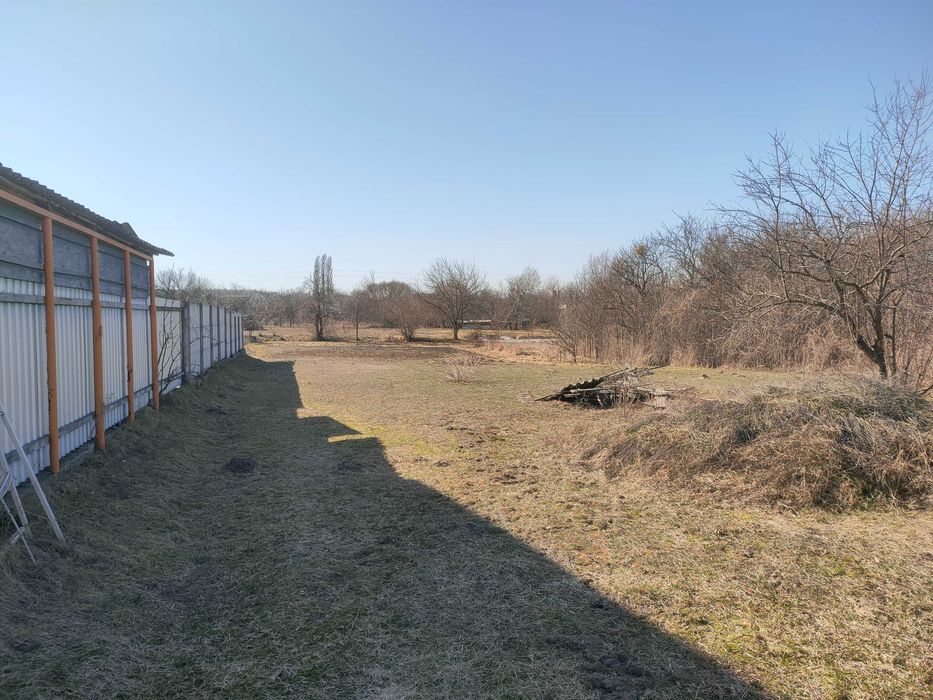 Продаж ділянки 61 сотка у самому центрі села Бабинці  з комунікаціями