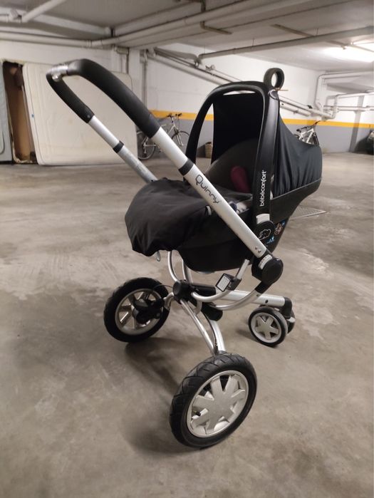 Carrinho bebé Quinny com ovo bebéconfort (o ovo nunca foi usado).