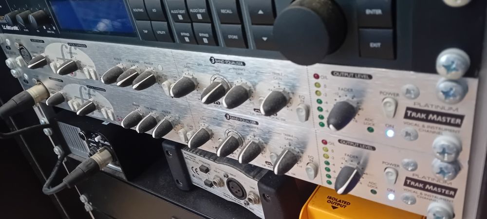 Pre Amplificador FOCUSRITE  Platinum Trackmaster