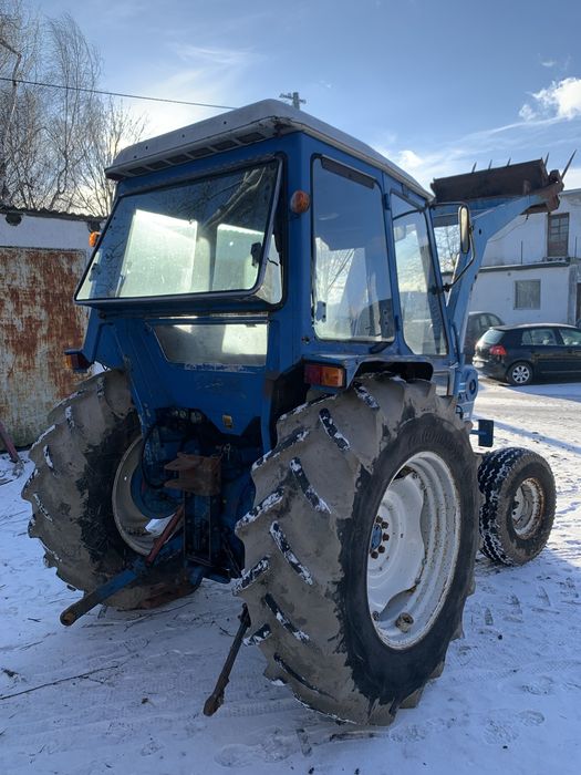 Ford 3600 z turem nie case