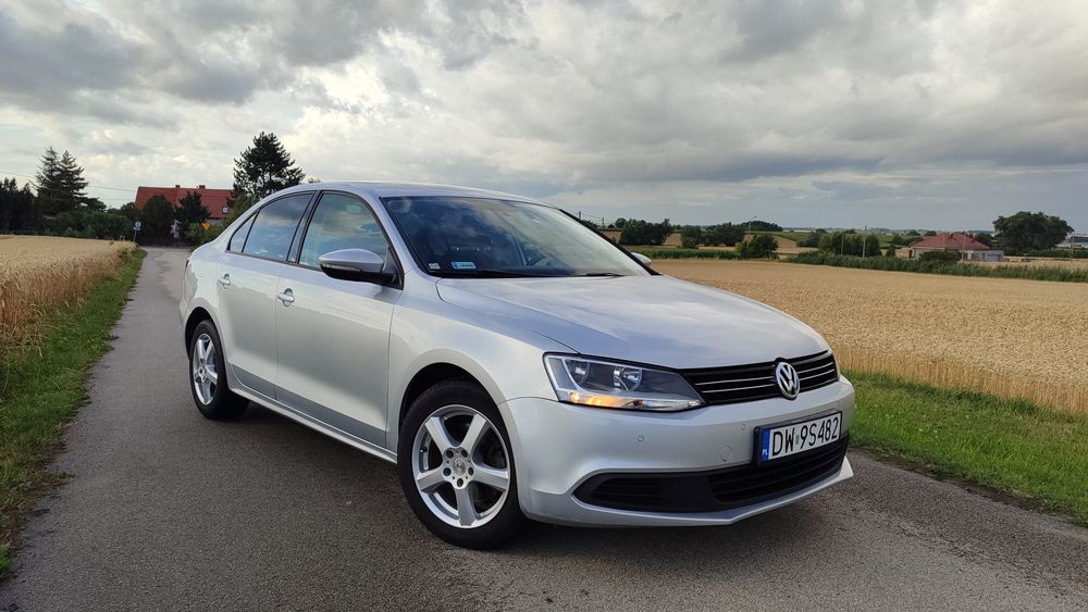 Piękna Srebrna VW Jetta 1.6 TDI 105KM 2013 rok 212tyś km ! ! !
