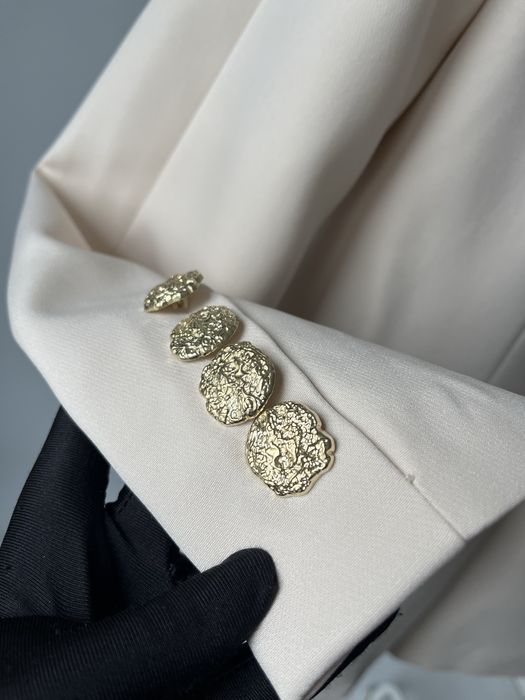 Приталений піджак