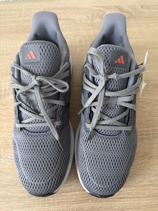 Кроссовки Adidas мужские 41 размер