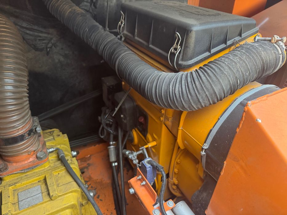 Remonter drogowy Strassmayr STP 1008