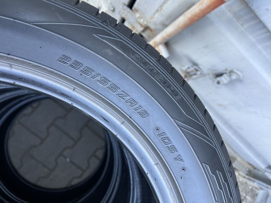 235/55 R19 Falken 4шт