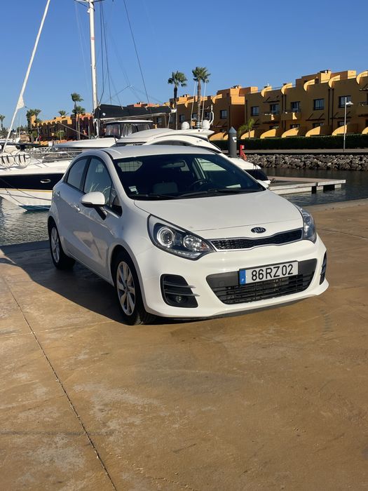 Kia rio comercial 2016  1.1 crdi
