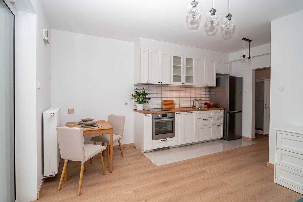 Nowe studio, Kraków, Bagry, miejsce postojowe+ komórka lokatorska