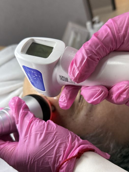 ESTETICISTA manicure