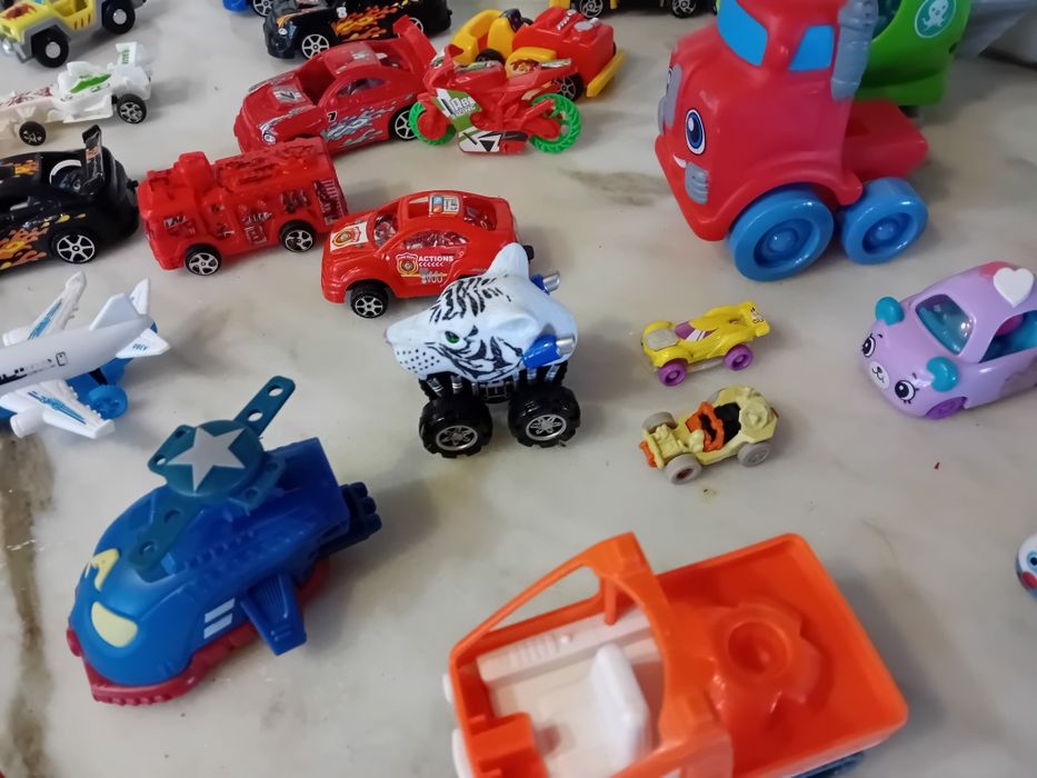 Conjunto de Carrinhos Diversos Criança