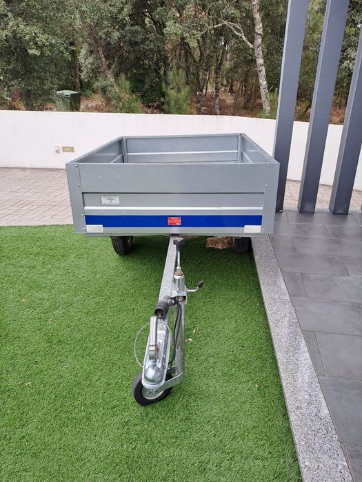 Reboque semi-novo 500kg