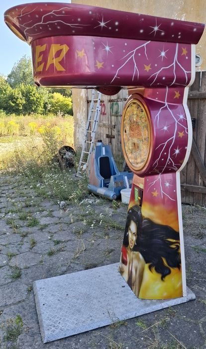 Boxer automat mierzący siłę uderzenia do treningu