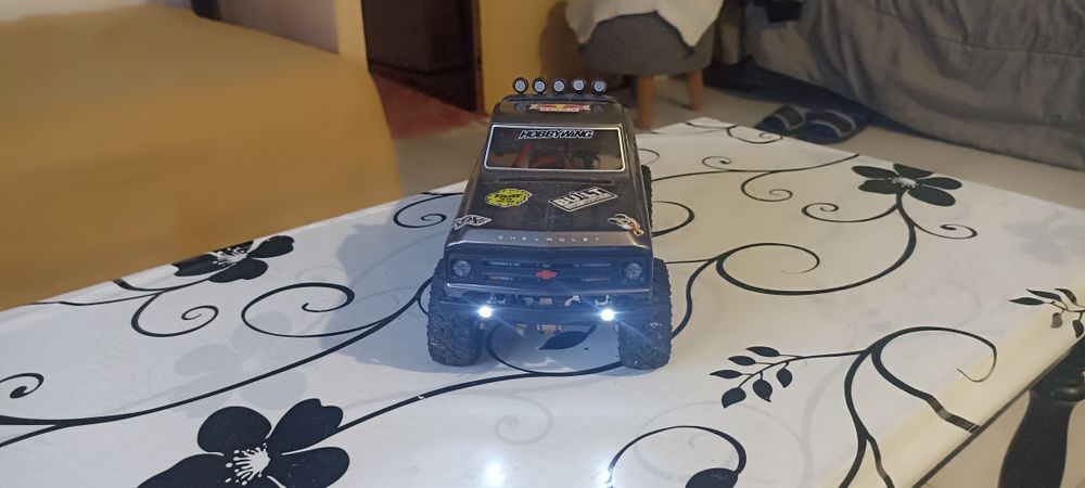 Carrinha RC com Comando