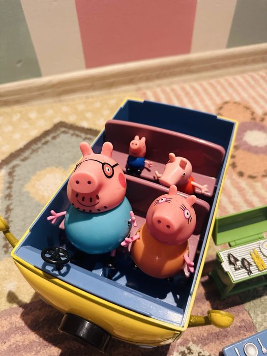 Duży kamper Świnka Peppa