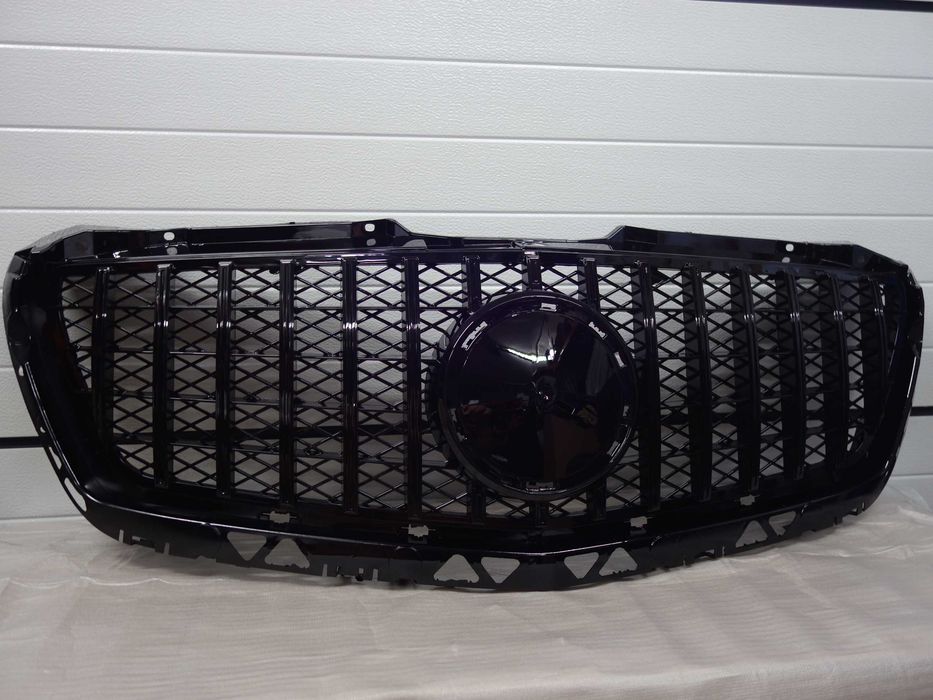 atrapa grill mercedes sprinter 906  2013- lift czarny połysk panamericana