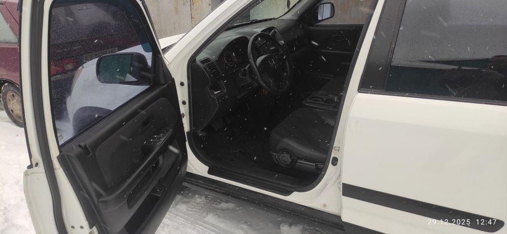 Продам  HONDA CR-V 2003г  газ-бензин     АВТО ВСЕ В РІДНІЙ ФАРБІ