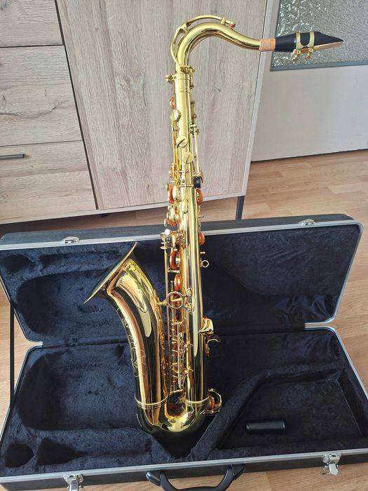 Saxofon tenorowy
