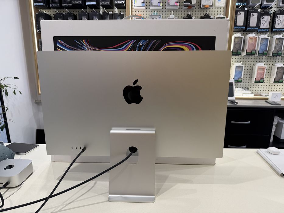 Open Box Apple Studio Display (новий, розпакована коробка) є чеки