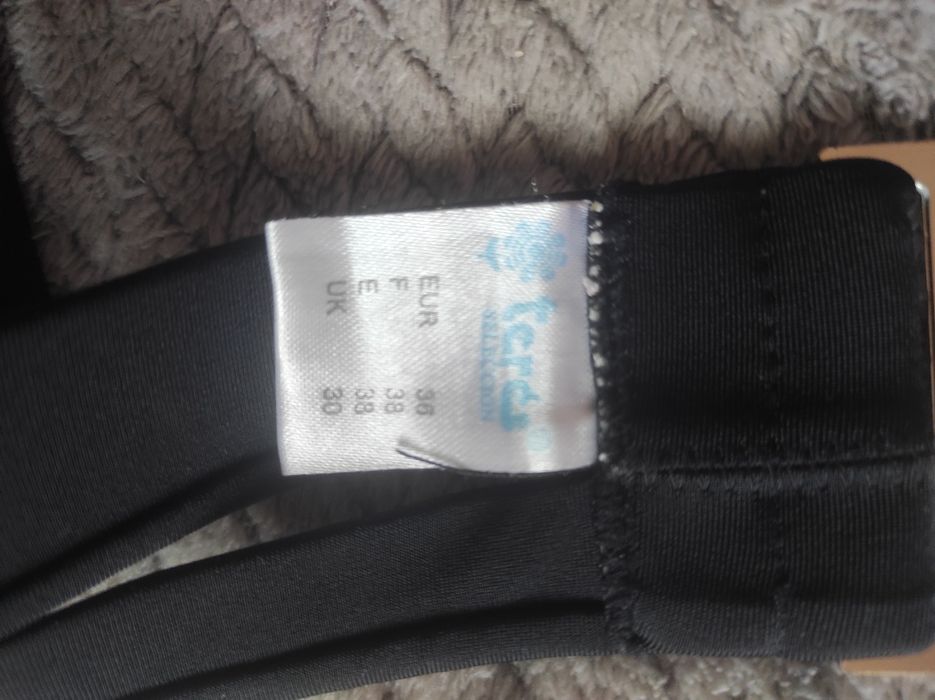 Дуже гарний купальник