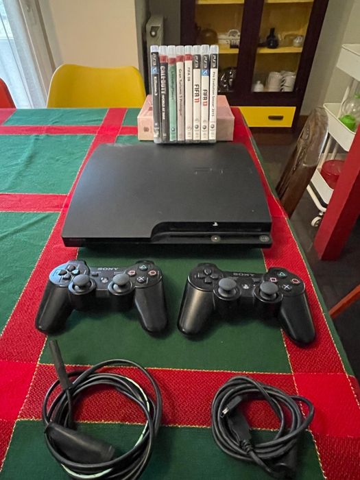 PlayStation 3 + 8 jogos vendo