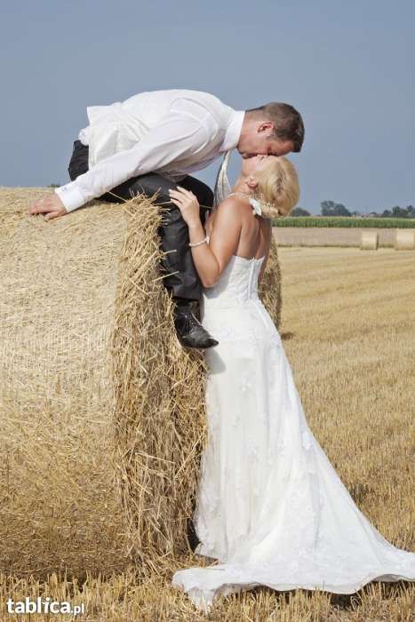 Koronkowa suknia ślubna 36/38 Lisa Ferrera - COSMOBELLA