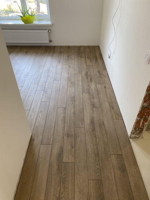 Укладка ламіната плінтусів паркетна дошка від 150