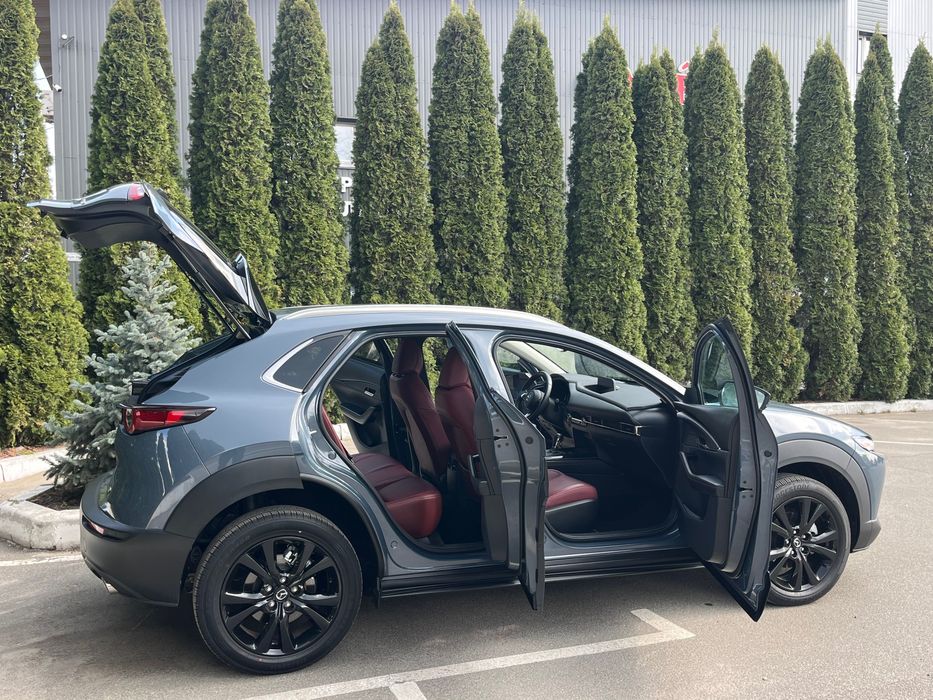 Продам мазду сх 30